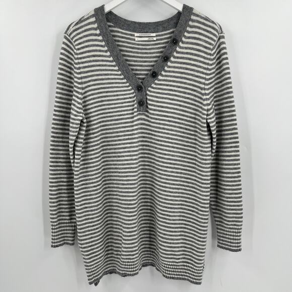 By Anthropologie Serena Striped Button V-Neck Gray Cream Knit Sweater Size Large - Picture 3 of 11